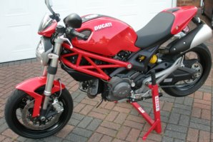 abba paddock Stand on Ducati Monster 969