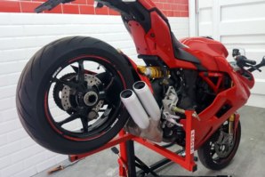 Ducati Supersport S on abba Sky Lift